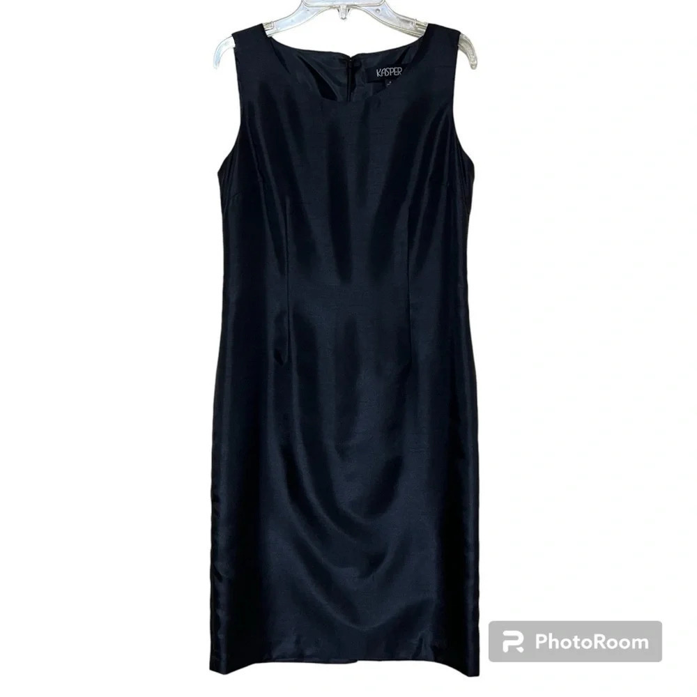 Kasper Little Black Dress fully lined sleeveless classic‎ sheath size 4